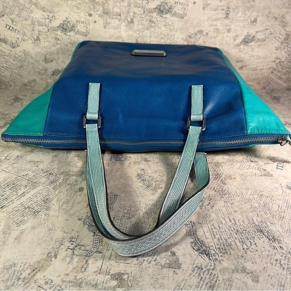 Marc by Marc Jacobs Blue/Green Lizard Stamped Leather Take Me Tote